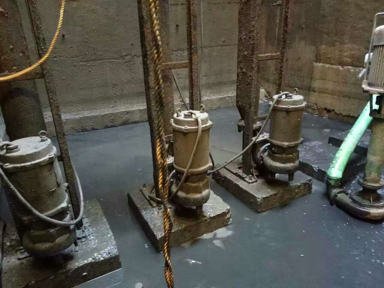 霞浦污水池清理